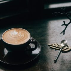 ラテとカプチーノの違いってなに？カフェで迷わないやさしい解説